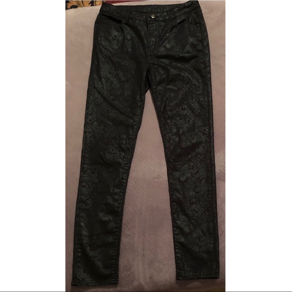 Black Jeans - Picture 6 of 7